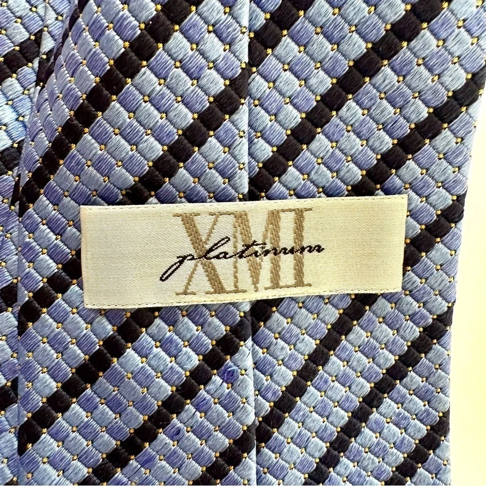 XMI Platinum Men’s Tie 2 Shades of Blue O/S